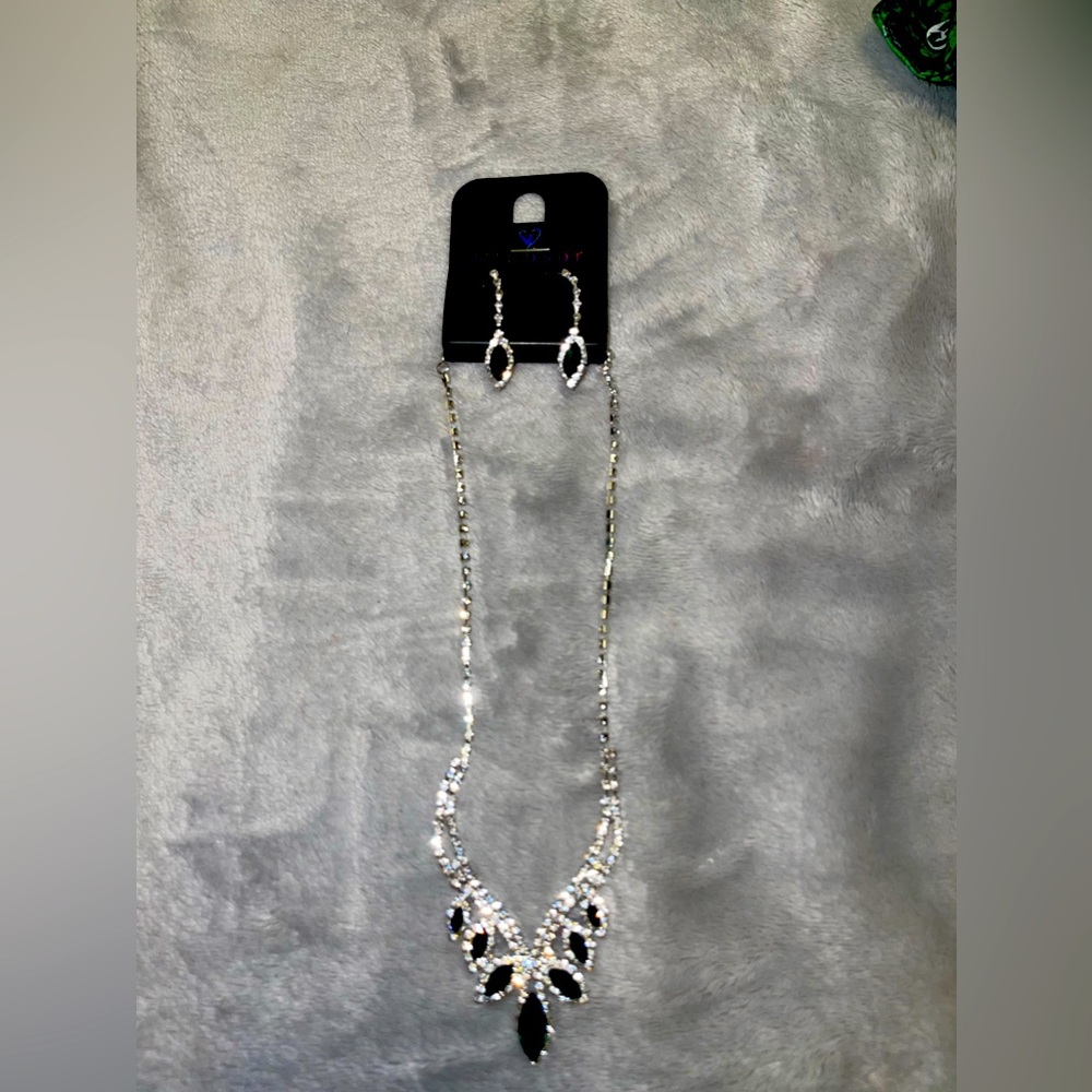 Brand new necklace and earrings with green diamonds